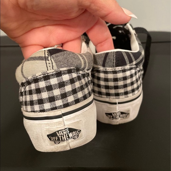 Vans Old Skool Kids (DOES NOT HAVE LACES) - Picture 2 of 3